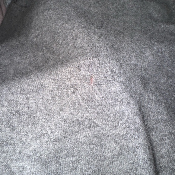 Impermeable Platinum 2-Ply Cashmere Sweater - Grey - Picture 3 of 3